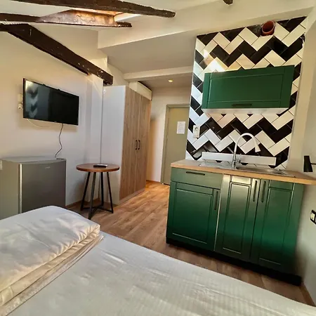 Just فندق فارنا